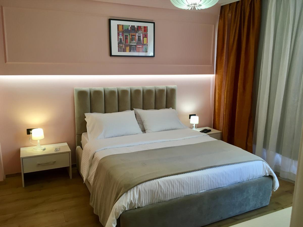 B&B Tirana Smile Ngoại thất bức ảnh